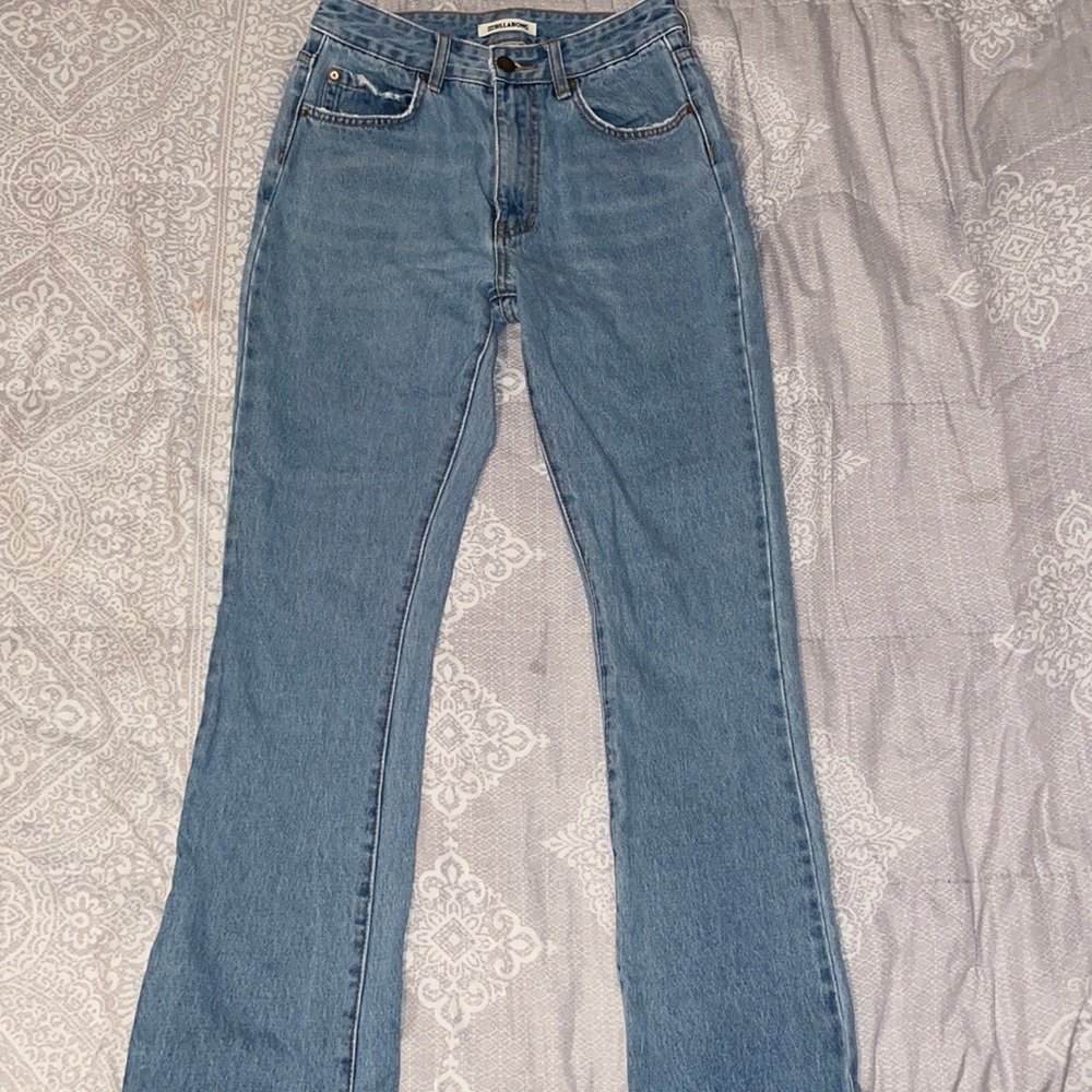 billabong jeans!